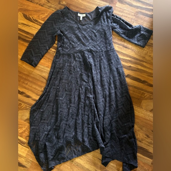 Jessica Simpson Maternity Brown Lace Maxi Dress - Picture 1 of 3